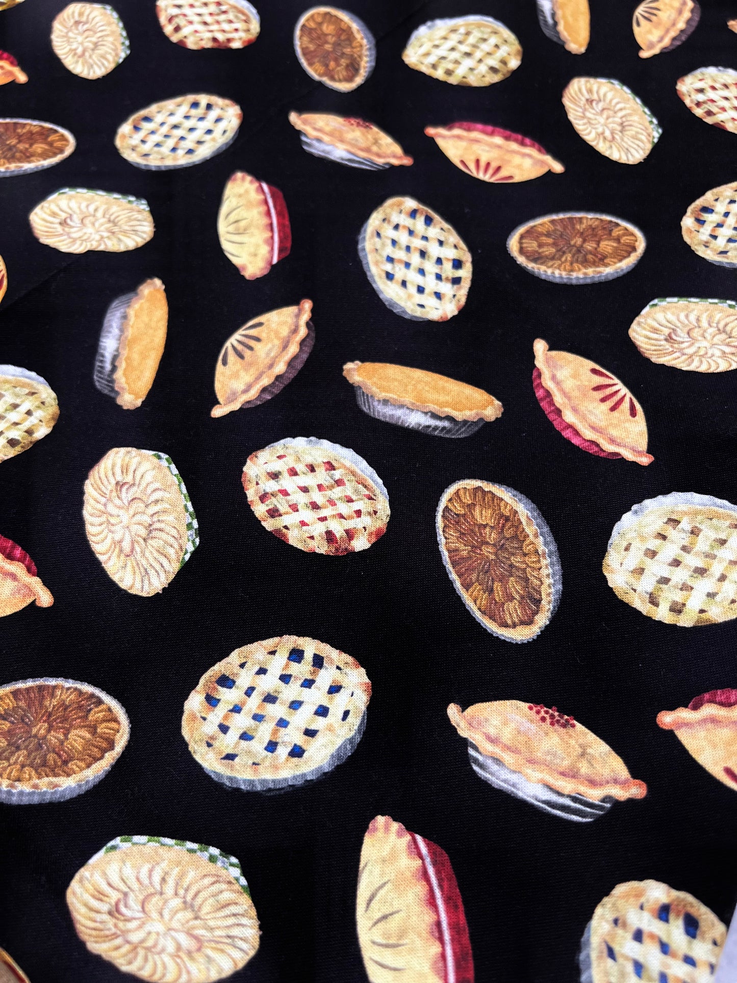 Pies on Black A